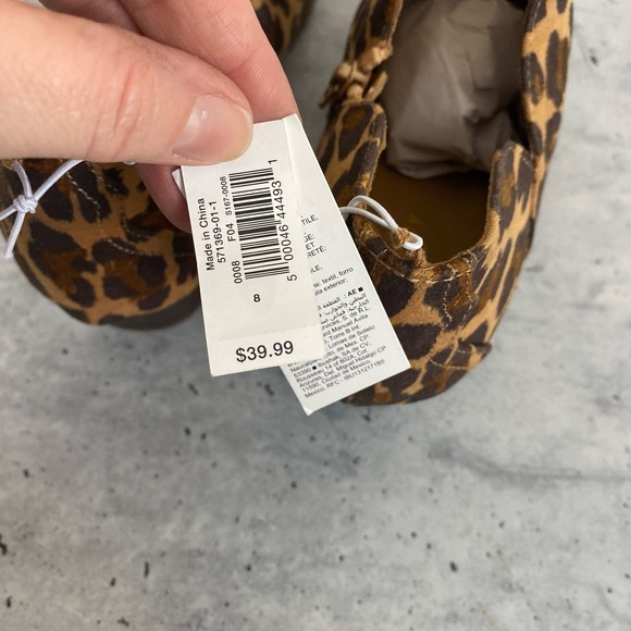 NWT Old Navy leopard print ankle bootie 8 - Picture 7 of 10